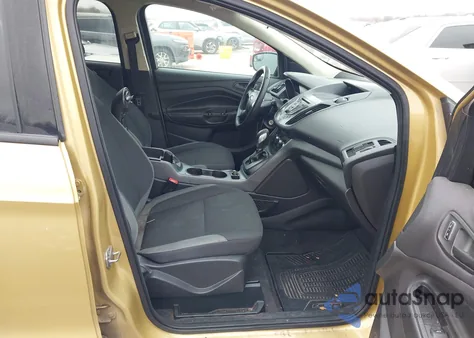 2015 Ford Escape S from USA, damaged, VIN 1FMCU0F75FUA54932